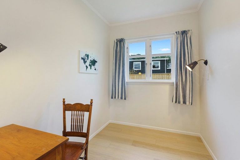 Photo of property in 323 Te Horo Beach Road, Te Horo Beach, Otaki, 5581