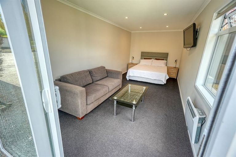 Photo of property in 42 Koe Street, Moana, 7872