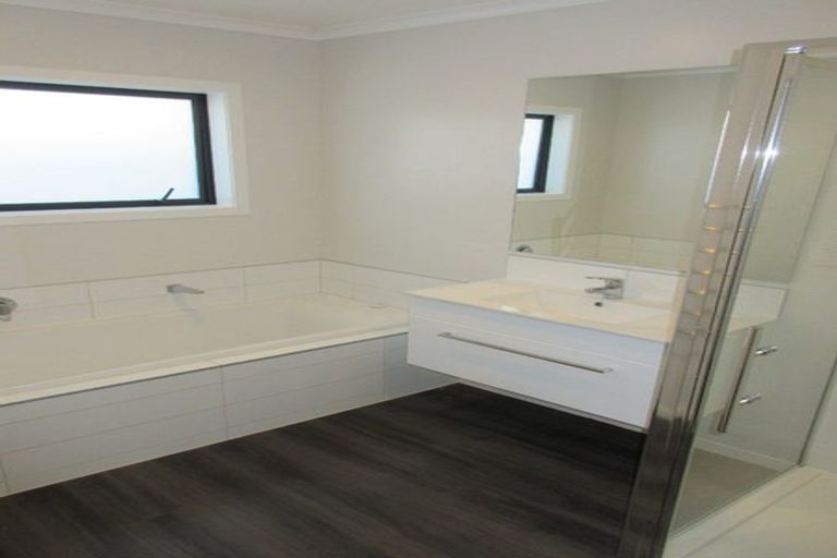 Photo of property in 25 Gallipoli Place, Paraparaumu, 5032