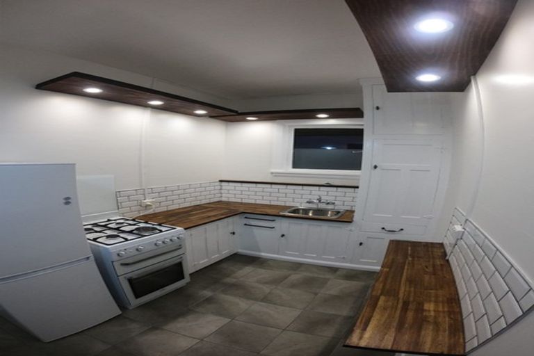 Photo of property in 127 Saint Aubyn Street, New Plymouth, 4310