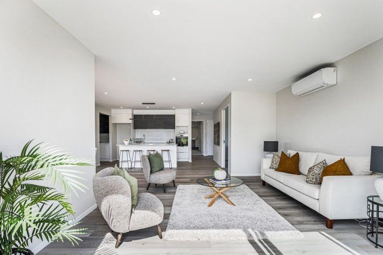 Photo of property in 95 Glenvar Ridge Road, Long Bay, Auckland, 0630