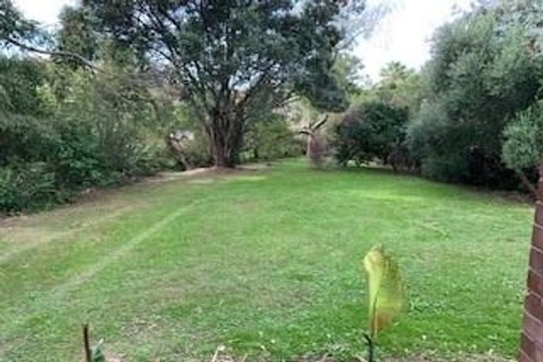 Photo of property in 1/19 Bentley Avenue, Glenfield, Auckland, 0629