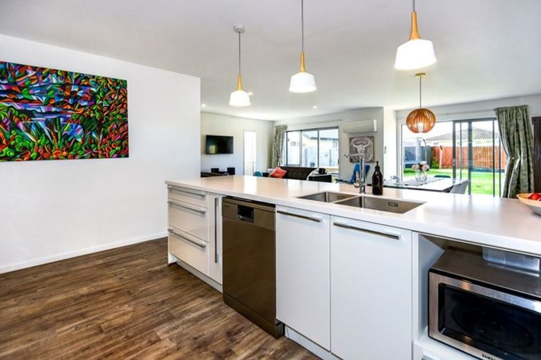 Photo of property in 372 Bower Avenue, North New Brighton, Christchurch, 8083