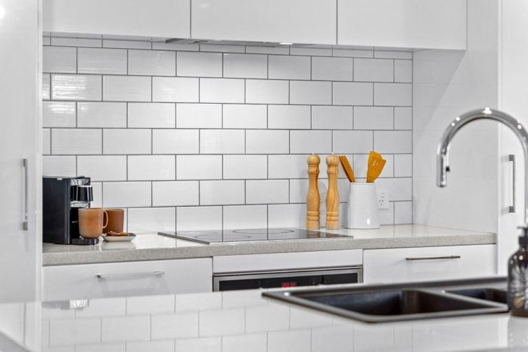 Photo of property in 57 Amberley Avenue, Te Atatu South, Auckland, 0610