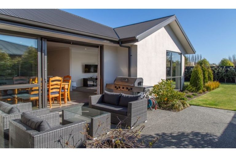 Photo of property in 105 Metehau Street, Marshland, Christchurch, 8083