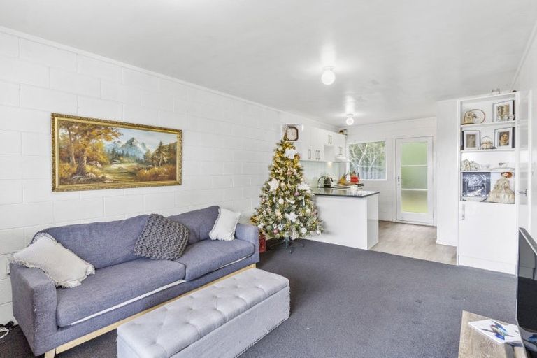 Photo of property in 3/19a Verbena Road, Birkdale, Auckland, 0626