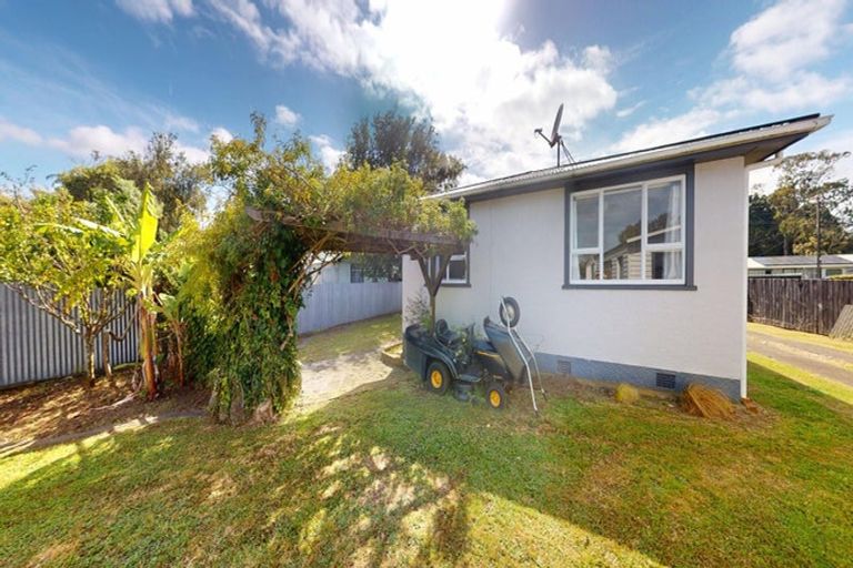 Photo of property in 47 Wilson Street, Waverley, 4510