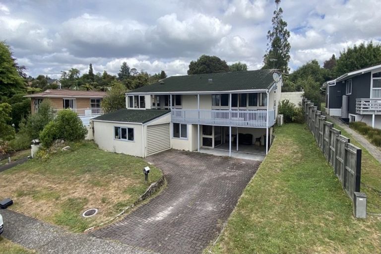 Photo of property in 9 Wychwood Crescent, Springfield, Rotorua, 3015