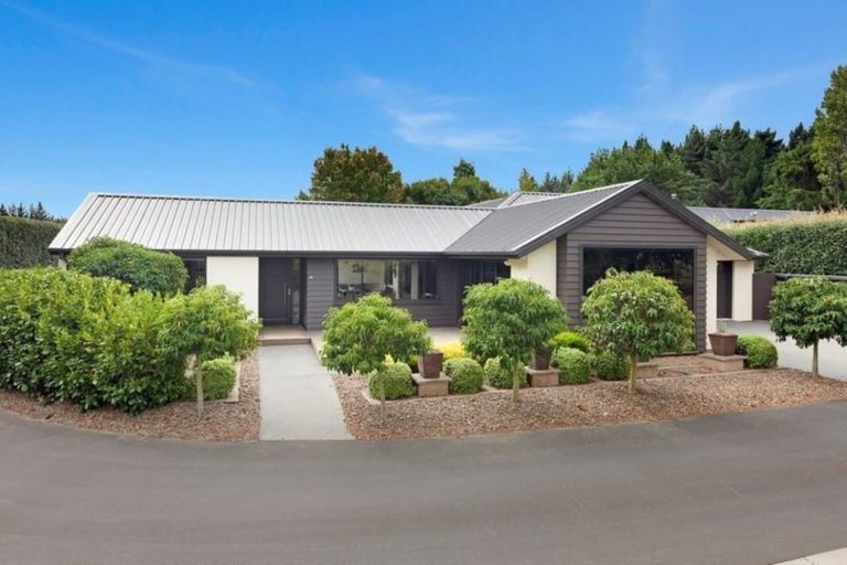 Photo of property in 44 Birkdale Drive, Shirley, Christchurch, 8061