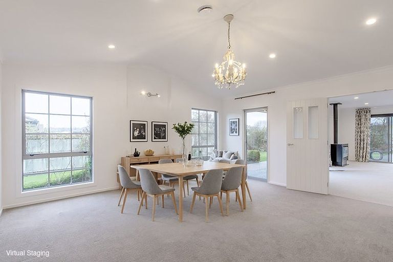 Photo of property in 1 Highgrove Place, Waipukurau, 4200