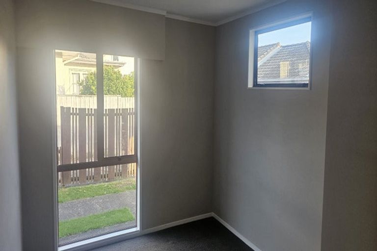 Photo of property in 43 Ngatai Road, Otumoetai, Tauranga, 3110
