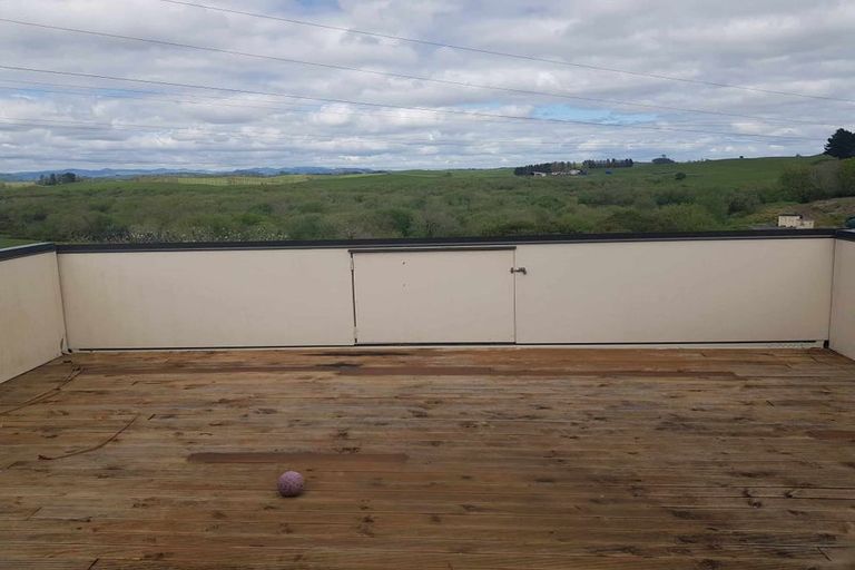 Photo of property in 37 Heather Green Avenue, Meremere, Mercer, 2474