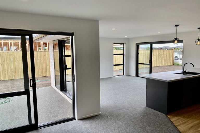 Photo of property in 4 Eileen Way, Rolleston, 7615