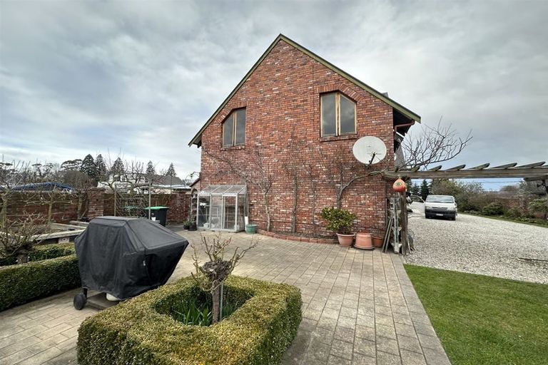 Photo of property in 20 Saint Leonards Road, Temuka, 7920