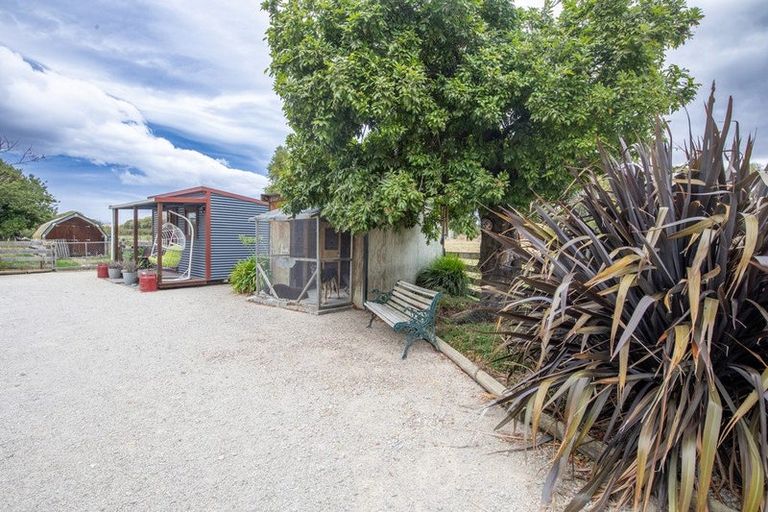 Photo of property in 19 Rathbone Street, Waipawa, 4210