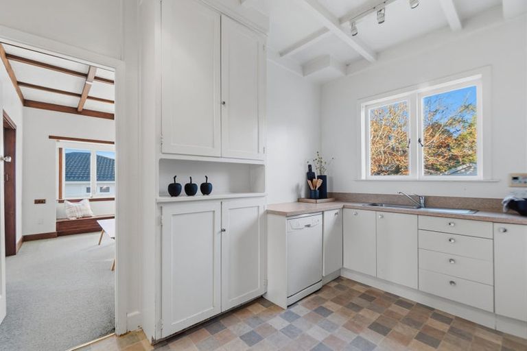 Photo of property in 12 Hillcrest Road, Hillcrest, Hamilton, 3216