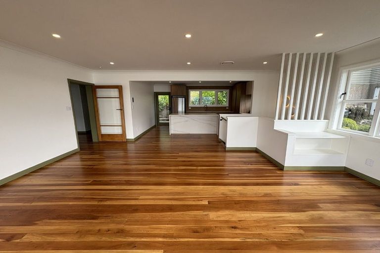 Photo of property in 71 Seatoun Heights Road, Seatoun, Wellington, 6022