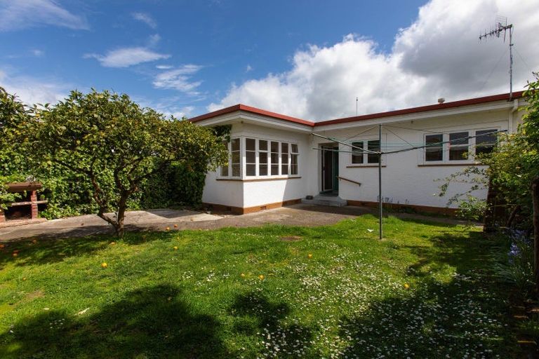 Photo of property in 340 High Street, Dannevirke, 4930