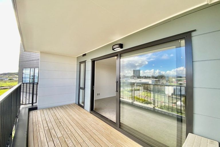 Photo of property in 3/1 Aperira Lane, Wiri, Auckland, 2104