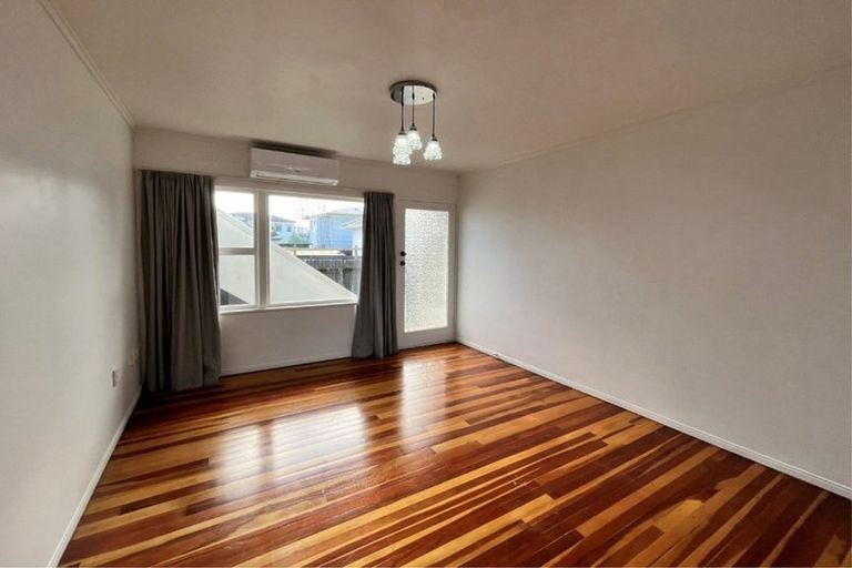 Photo of property in 3/87 Wallace Road, Papatoetoe, Auckland, 2025
