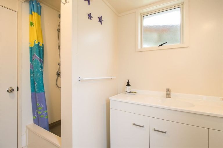 Photo of property in 48 Hillview Road, Waihi Beach, 3611