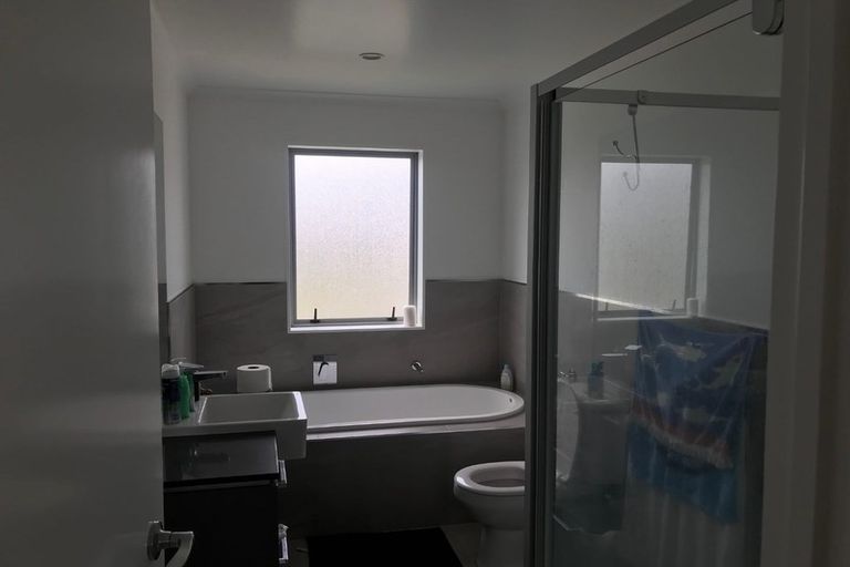 Photo of property in 83 Mackay Drive, Greenhithe, Auckland, 0632