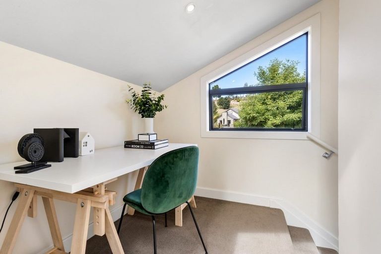 Photo of property in 94 Centennial Avenue, Arrowtown, 9302