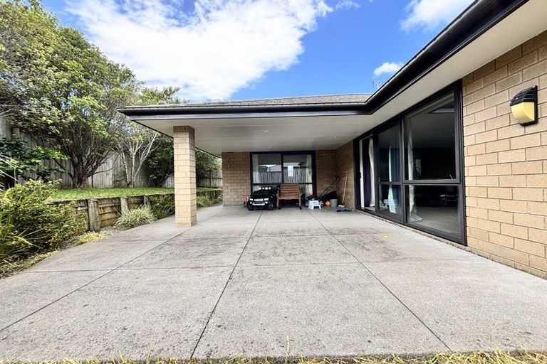 Photo of property in 8 Parkgrove Crescent, Pokeno, 2402