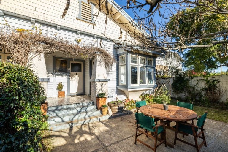 Photo of property in 10 Latham Street, Napier South, Napier, 4110