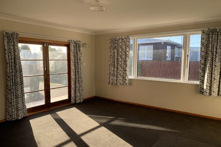 Photo of property in 10 Green Avenue, Levin, 5510