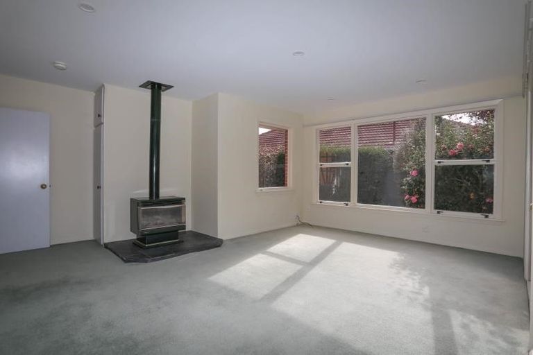 Photo of property in 27 Colesbury Street, Bishopdale, Christchurch, 8053