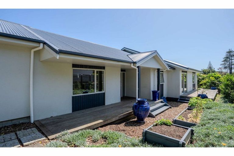 Photo of property in 2 Appletree Lane, Kerikeri, 0230