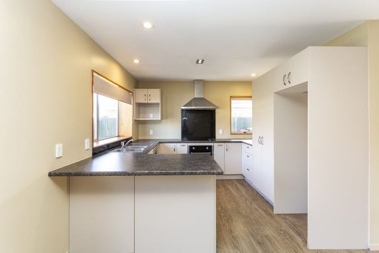 Photo of property in 1/80 Middlepark Road, Sockburn, Christchurch, 8042