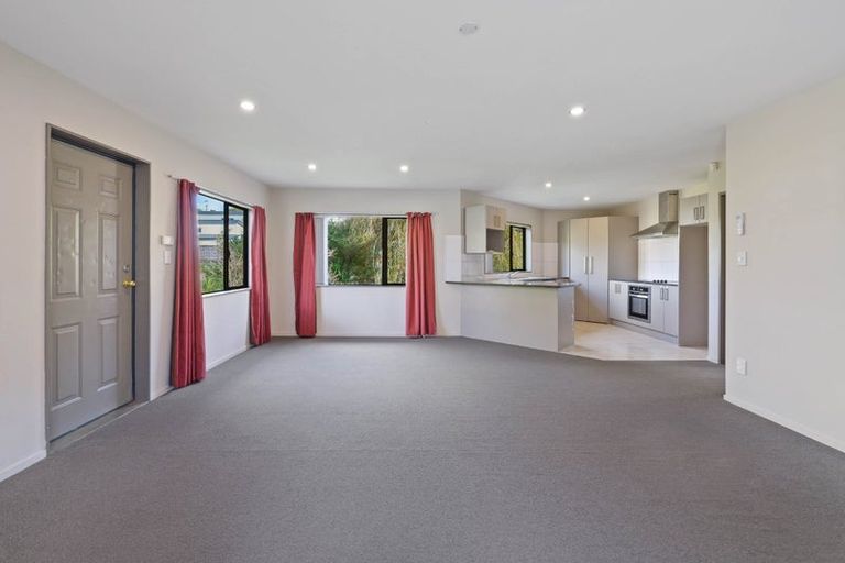 Photo of property in 55b Simpson Road, Ranui, Auckland, 0612