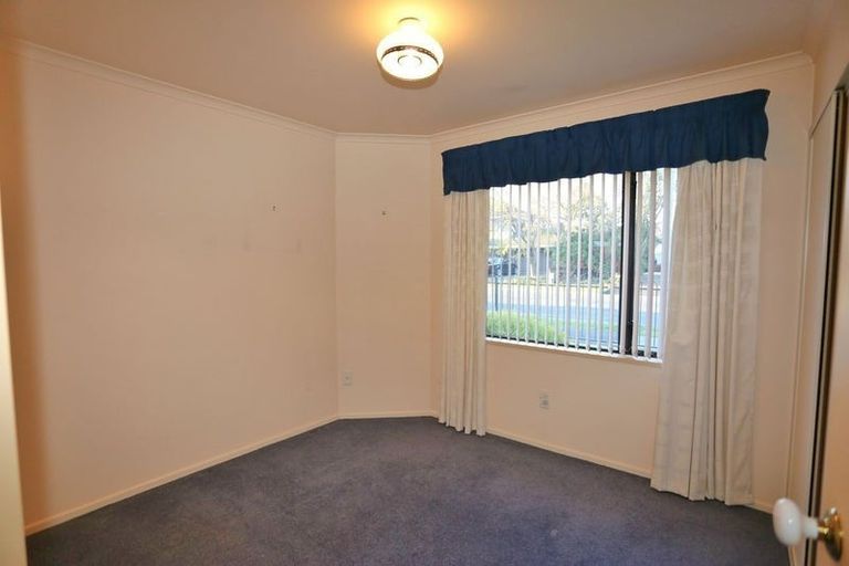 Photo of property in 37a Briarmont Street, Avondale, Christchurch, 8061