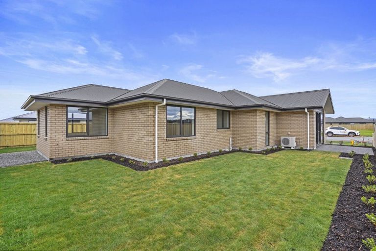 Photo of property in 71 Hilton Drive, Amberley, 7410