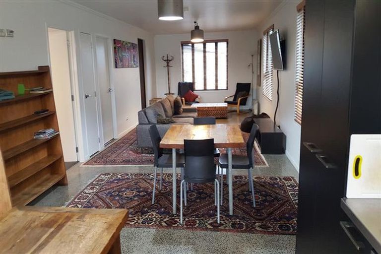 Photo of property in 57 Morley Street, New Plymouth, 4310