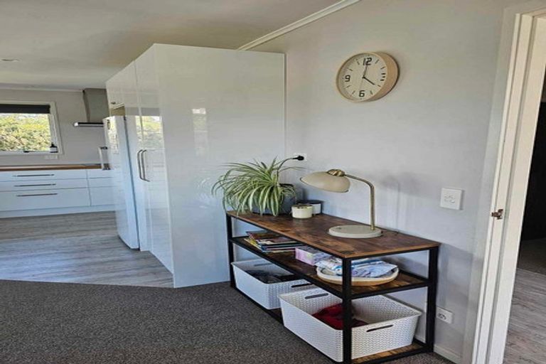 Photo of property in 65 Juniper Road, Sunnynook, Auckland, 0620