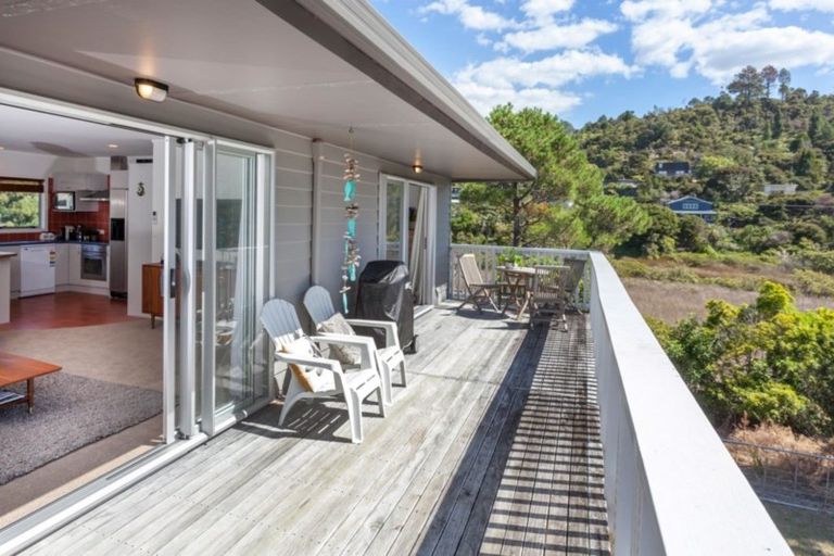 Photo of property in 18 Riverview Road, Cooks Beach, Whitianga, 3591