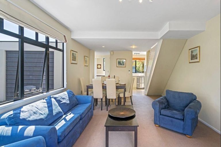 Photo of property in 222 Gloucester Street, Christchurch Central, Christchurch, 8011