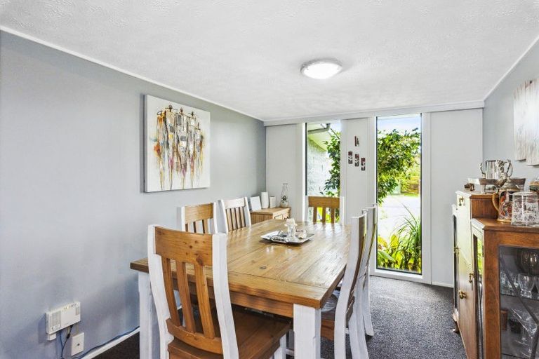 Photo of property in 3 Greenwood Place, Paraparaumu, 5032