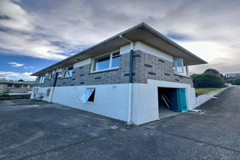 Photo of property in 16 Waldron Crescent, Green Island, Dunedin, 9018