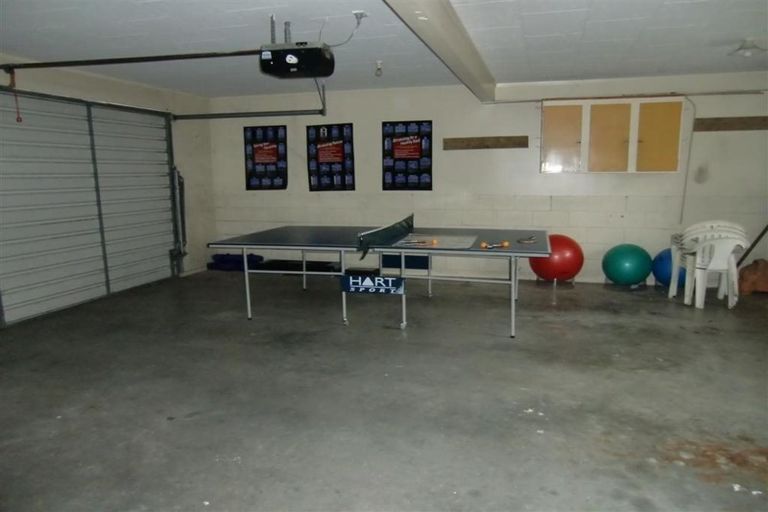 Photo of property in 7 Larsen Place, Merrilands, New Plymouth, 4312