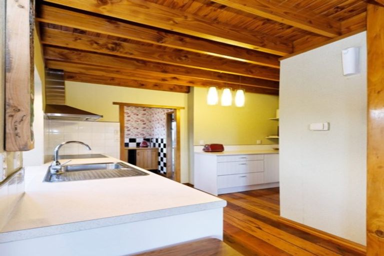 Photo of property in 139b Flanshaw Road, Te Atatu South, Auckland, 0610