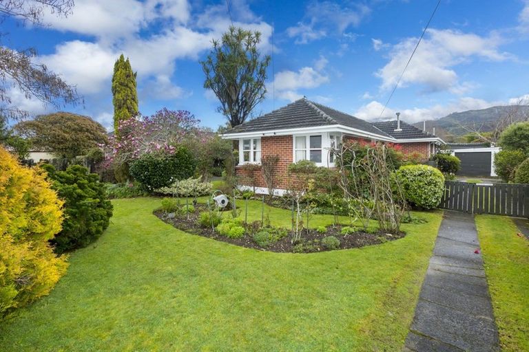 Photo of property in 11 York Avenue, Heretaunga, Upper Hutt, 5018