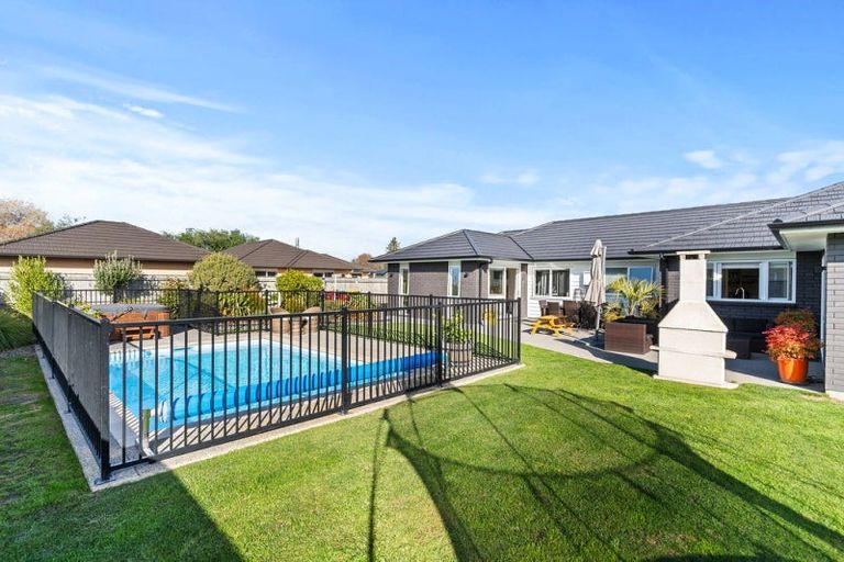 Photo of property in 4 Fantail Avenue, Carterton, 5713