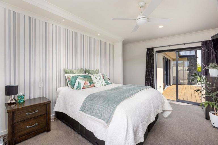 Photo of property in 3 Te Waihora Street, Pegasus, 7612