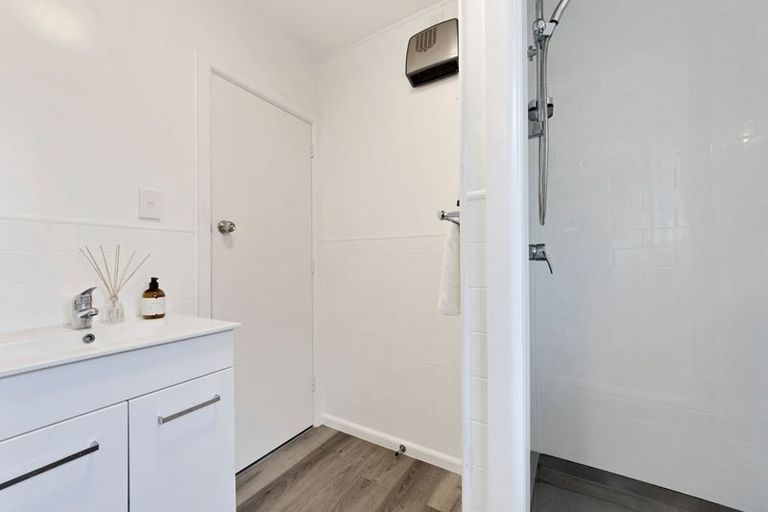 Photo of property in 2/65 Champion Street, Edgeware, Christchurch, 8013