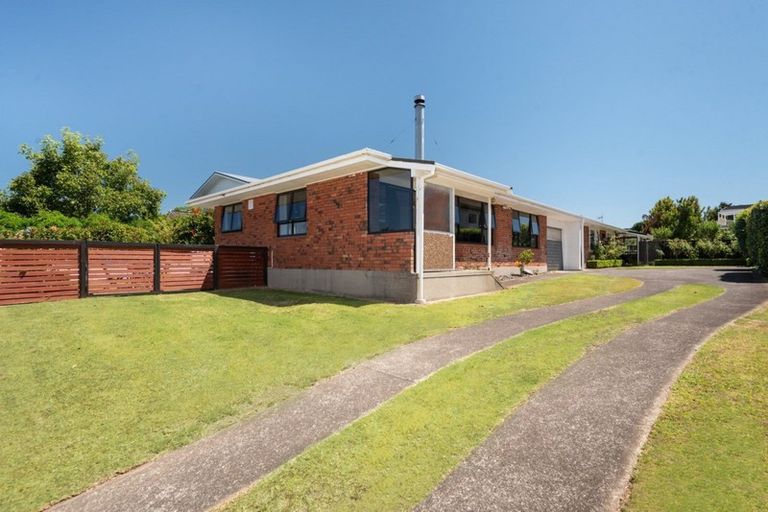 Photo of property in 25 Whitaker Street, Otumoetai, Tauranga, 3110