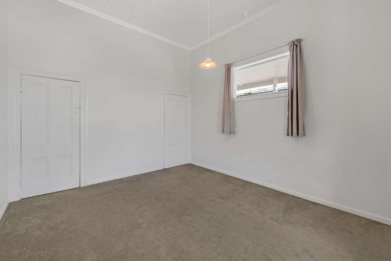 Photo of property in 24 Alma Road, Gonville, Whanganui, 4501
